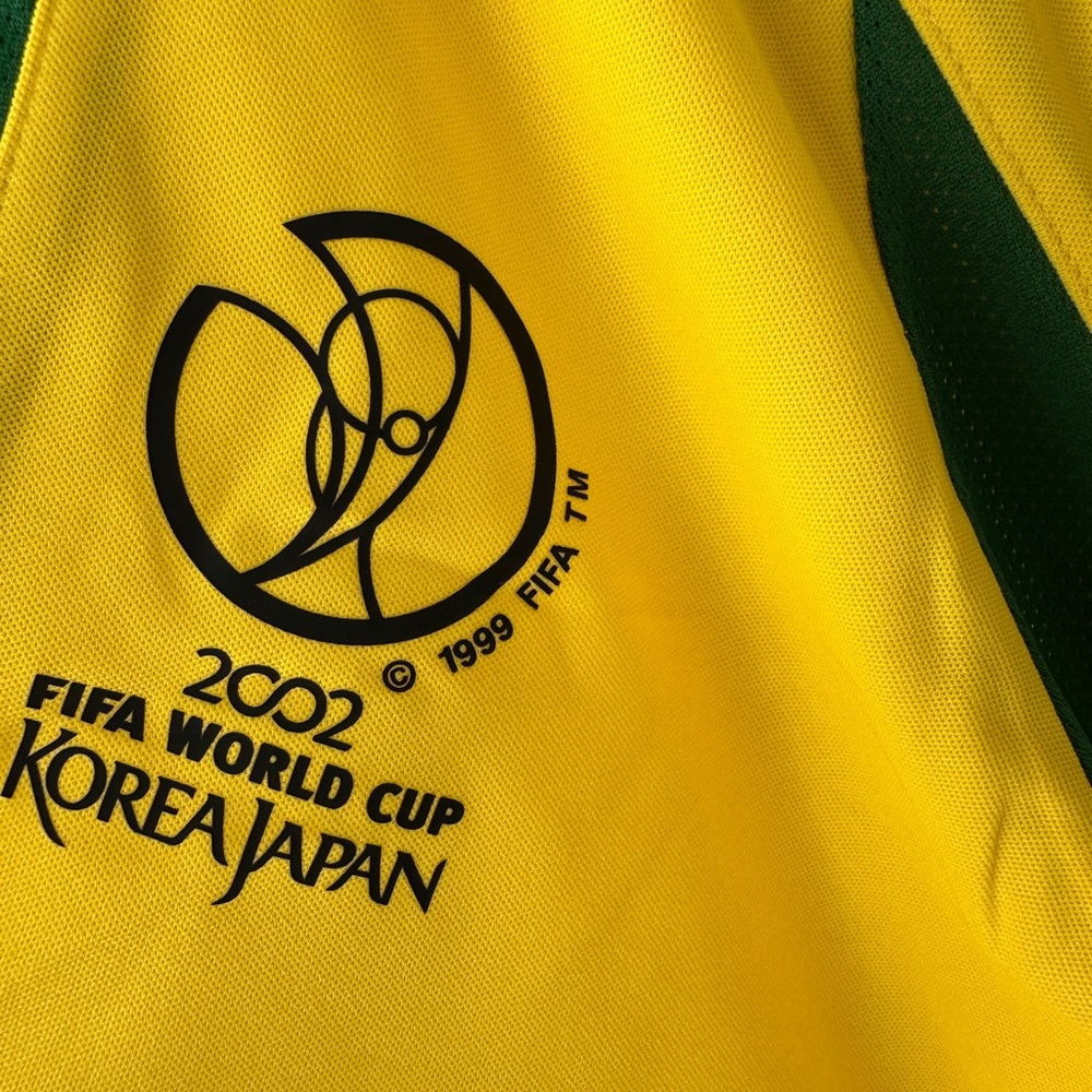 Brazil Ronaldinho Soccer Jersey 2002 - Picture 4 of 6